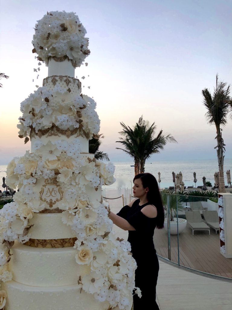 DUBAI-wedding-cake-tall-biggest-caketress