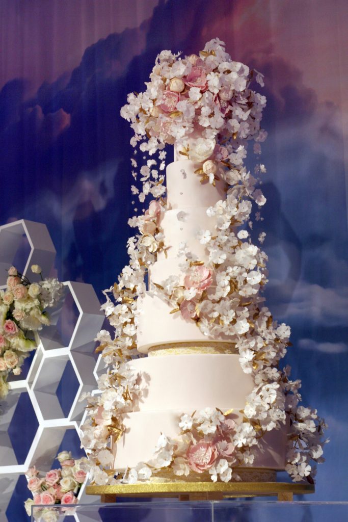 Abu-Dhabi _wedding Cake-Blossoms-Caketress
